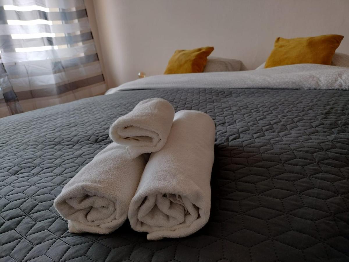 Nexus Center Apartment Миеркуря Чук Екстериор снимка